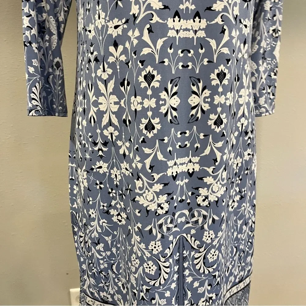 Pale blue and White‎ Long Sleeve stretchy mini Dress size large